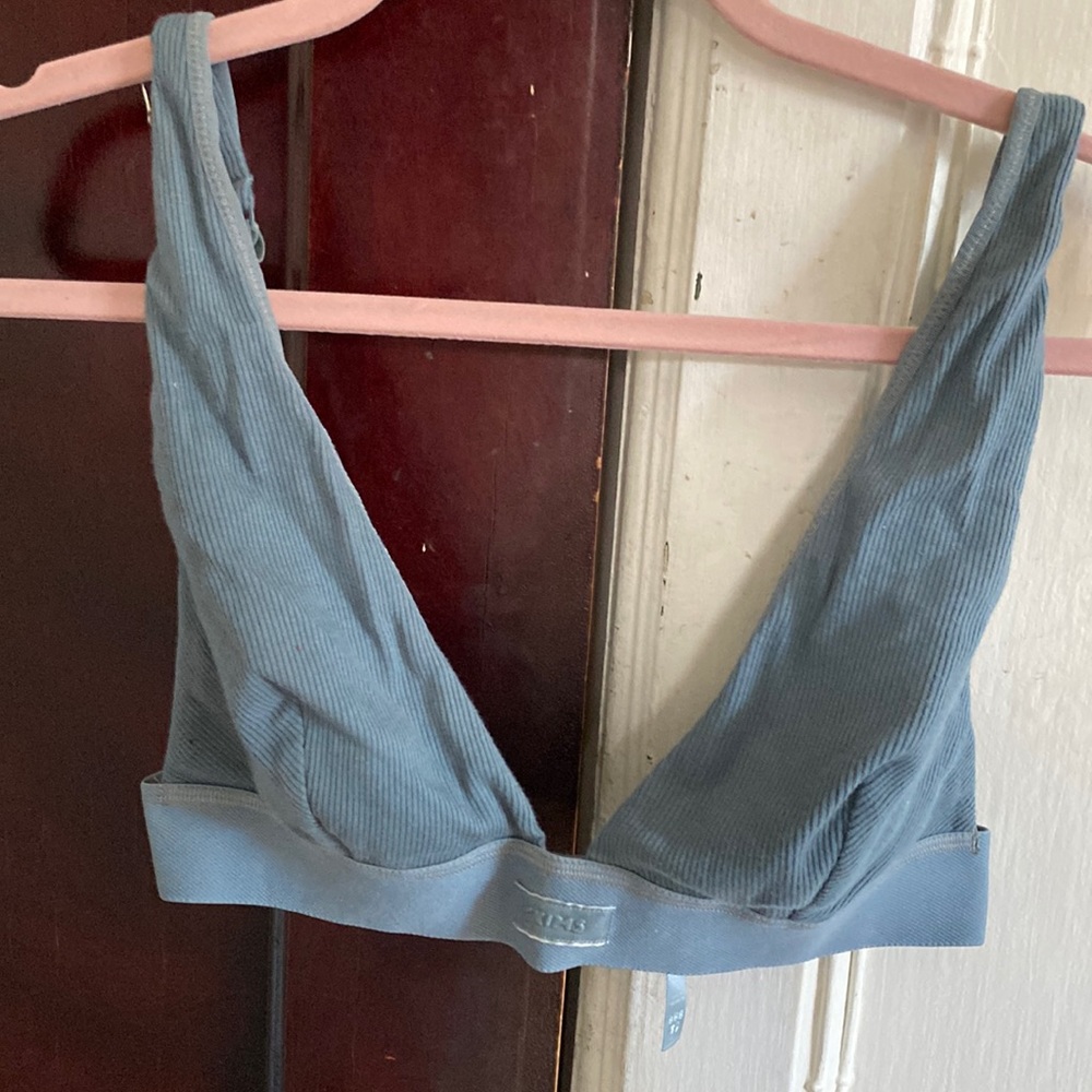 New without tags skims bralette